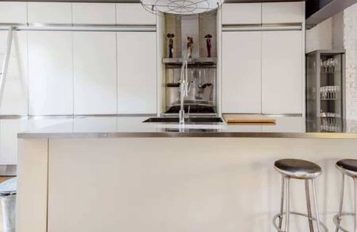 Oval Apartment | Experience London in amazing reconverted Gin house