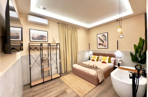 Naples Apartment | Falco Deluxe Home - Naples Airport & Town