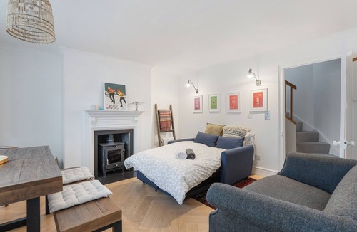 Newington House | Family House Up To 10ppl w/ Rooftop Terrace
