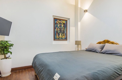 Hang Buom House | Fancy Homestay * Hanoi Old Quarter * Private room/ Quiet