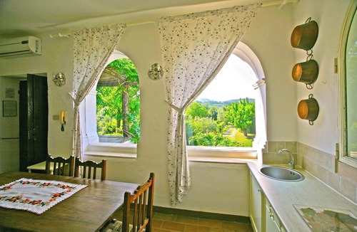 Tocco da Casauria House | FARM HOLIDAYS VILLAGE (LARGE APARTMENT): charming cottages - mountains & beaches