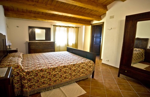 Santa Sofia dʼEpiro House | Farmhouse Typical Kitchen Direct Sales Bio Products