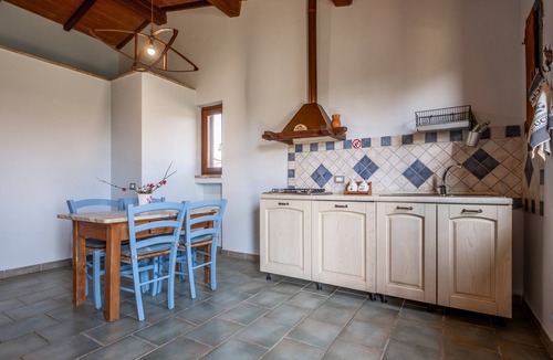 Manciano Other | Farmhouse 'Aria - Agriturismo La Svolta' with Shared Garden, Wi-Fi and Air Conditioning