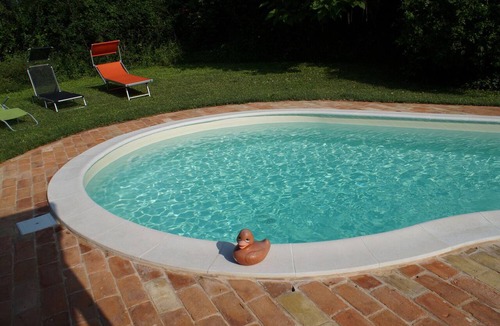 Acquesalate Apartment | Farmhouse with pool in the Marche region.