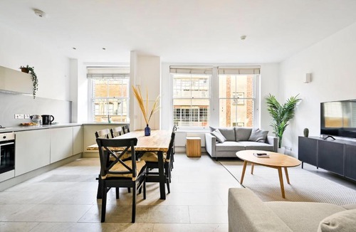 Clerkenwell Apartment | Farringdon Comfortable 3 Bed Apartments