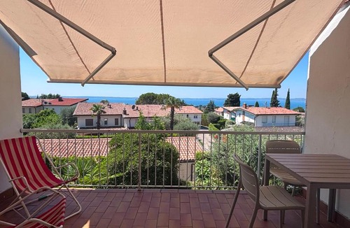 Bardolino Apartment | Ferdrago - Balcone vista lago con Parcheggio coperto