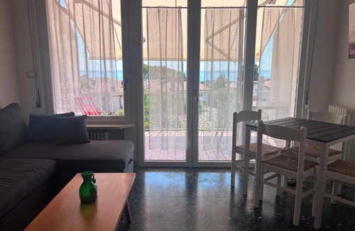 Bardolino Apartment | Ferdrago - Balcone vista lago con Parcheggio coperto
