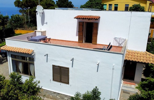 Santa Domenica House | Ferienhaus für 8 Gäste mit 200m² in Santa Domenica di Ricadi
