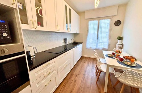 Limoges Apartment | FITZ JAMES 2 Bedroom 2 Bath in Historic Center