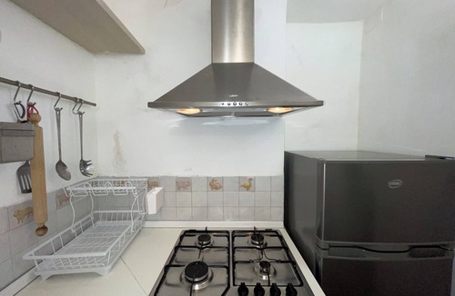 Posillipo Apartment | Flat in the historical “Palazzo Donn’Anna”
