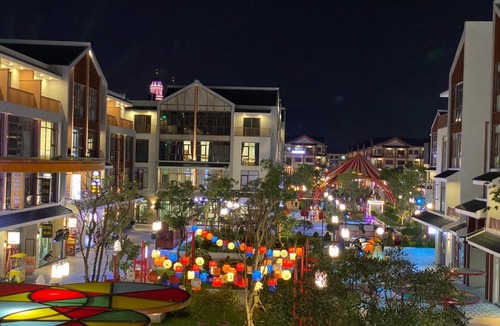 Van Giang Hotel | Góc Homes