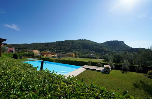Garda Apartment | GardaLake BlueParadise - garden, lake view and swimming pool