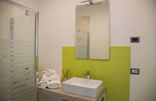 Vasto House | Garibaldi Rooms