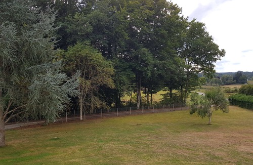 Saint-Pardoux-le-Neuf House | Gite* all comforts 10 min from Ussel.