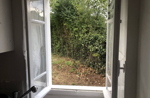 Oradour-Fanais Cottage | Gite des Lavandes Sleeps 4 with Patio