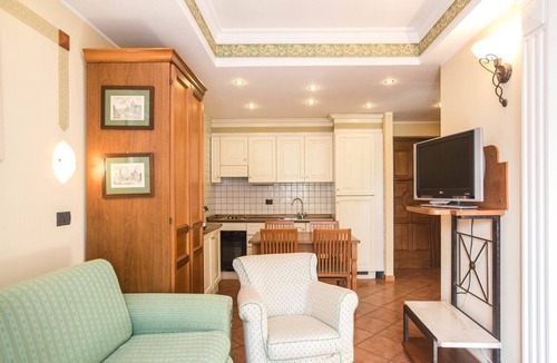 Guidonia Montecelio Apartment | Golf Club Suite 1 Rome