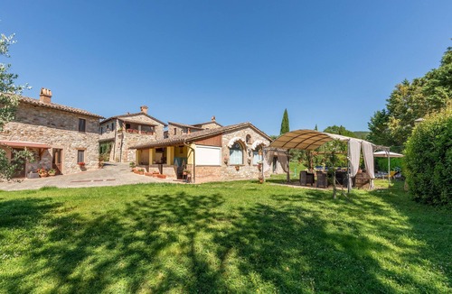 Todi Apartment | Gorgeous apartment in Frazione Canonica,Todi