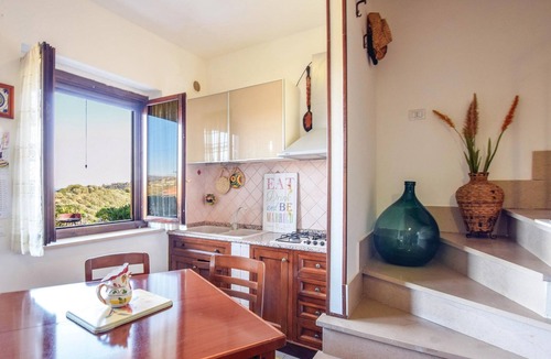 Petrizzi House | Gorgeous home in Petrizzi with house sea view