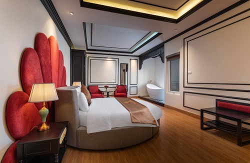 Tu Son Hotel | Grand Luxury Hotel