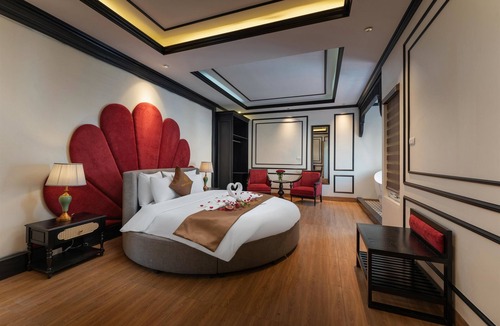 Tu Son Hotel | Grand Luxury Hotel