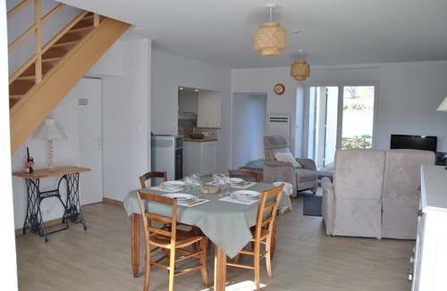 Prissac House | Green escape and disconnection at Gîte le Guêpier