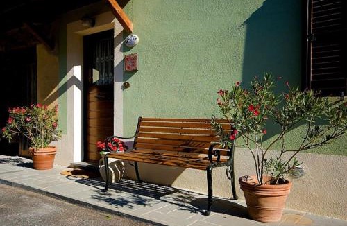 Castel Cellesi House | Green House - Blue House