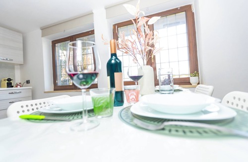 Lake Bracciano Villa | Green View Anguillara self check in villa