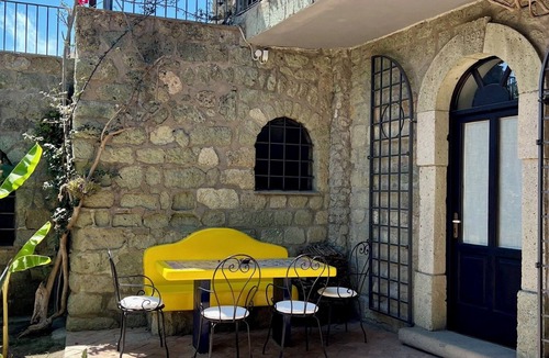 Panza House | "Greta's cottage" with pool and whirlpool