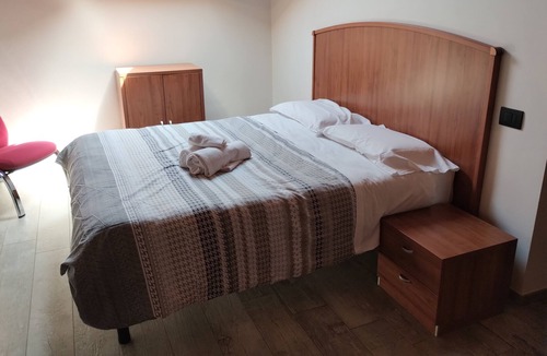 L'Aquila Apartment | Guest House "La Casa del Mandatario" Int. 5