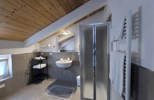 San Severino Marche House | Guest House Viaroma