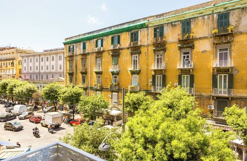 Rione Sanita Apartment | Guest Rooms Bellini - Totò - Studios Superior