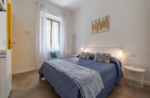 San Lorenzo Apartment | GuestHost - San Lorenzo Modern Flat