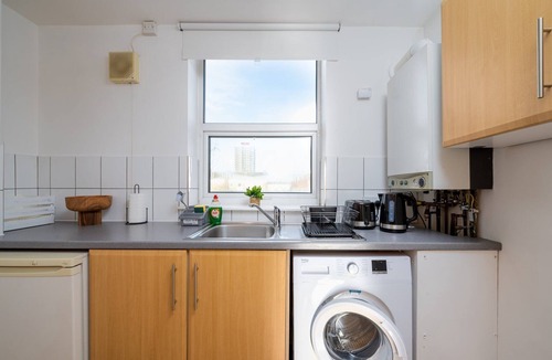 Stratford and New Town Apartment | GuestReady - Bow's Delight near London Stadium