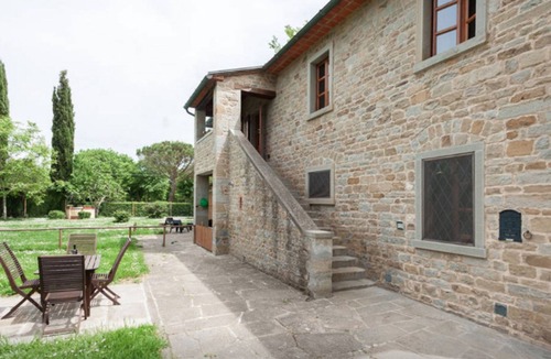 Castiglion Fiorentino House | Guido's House - WiFi, parking and private garden