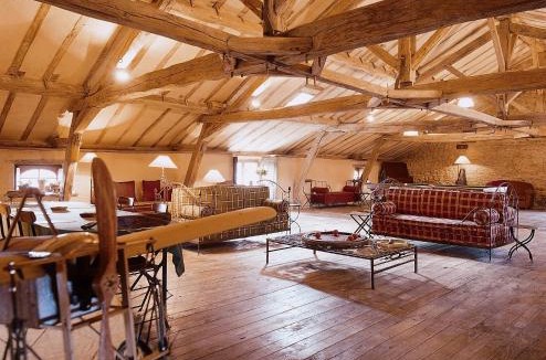 Lussac-les-Chateaux Hotel | Hôtel Les Orangeries