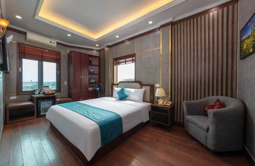 Soc Son Hotel | Ha Noi Airport Hotel & Travel