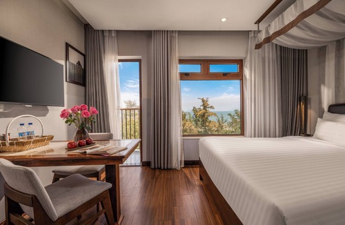 Cua Đai Hotel | HA Ocean Front Hotel and Apartment