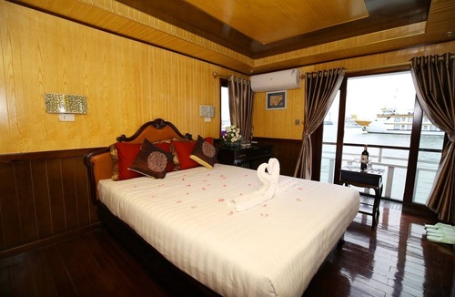 Hon Gai Boat Rental | Halong Bay 2 days packaged on Deluxe Cruise