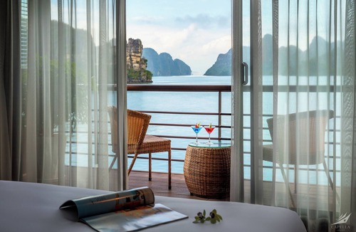 Ha Long Boat Rental | Halong CAPELLACRUISE - Member of Lyra Cruise Collection
