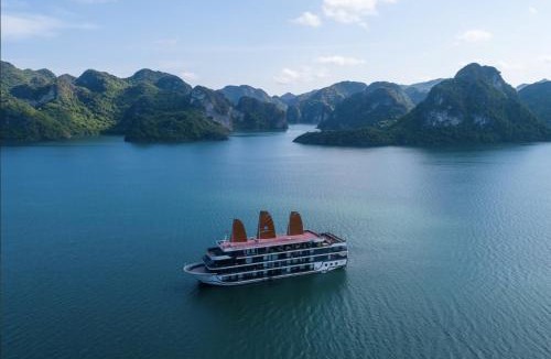 Ha Long Resort | Halong & Lan Ha Cruises