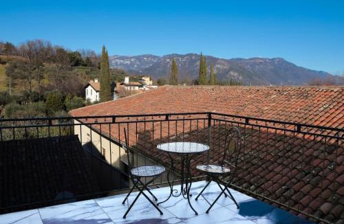 Angarano Apartment | Heather's Home - Deluxe - Ponte Vecchio