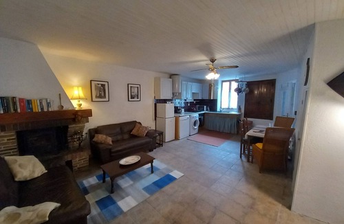 Cieux Cottage | Heaven's Cottage In the heart of the Monts de Blond, next to a fishing lake.