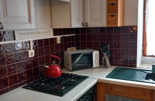 Cieux Cottage | Heaven's Cottage In the heart of the Monts de Blond, next to a fishing lake.