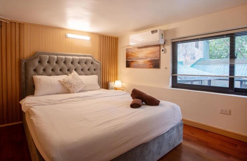Hang Bo Apartment | Hidden gem - Spacious 2 bedroom house - Hoan Kiem lake - Quiet living space