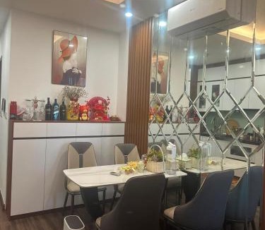 Le Chan Apartment | High-End apartment 2 bed furnished prime location