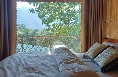 Mai Chau Bed & Breakfast | Hill House