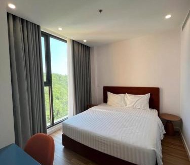 An Thoi Apartment | Hillside apartment sunset town city