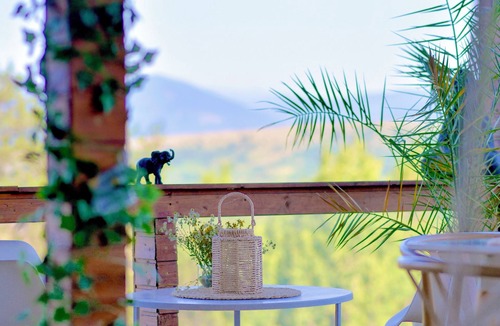 Zarnesti Villa | Hilltop Villa with Breathtaking Mountain Views - Sauna & Pool