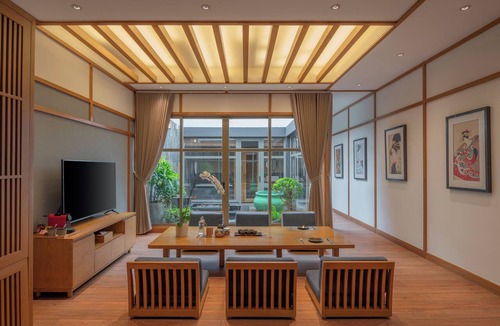 Cam Pha Hotel | Hilton Quang Hanh Onsen Resort