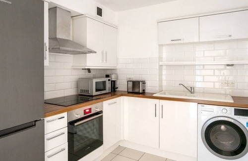 Bishop's Apartment | Hip Westminster 2BR in Central Location nr Embankment Tube, by Blueground
